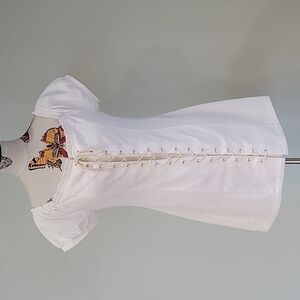 HONEY PUNCH white dress, laces up the front, zips up the back 100% cotton Large